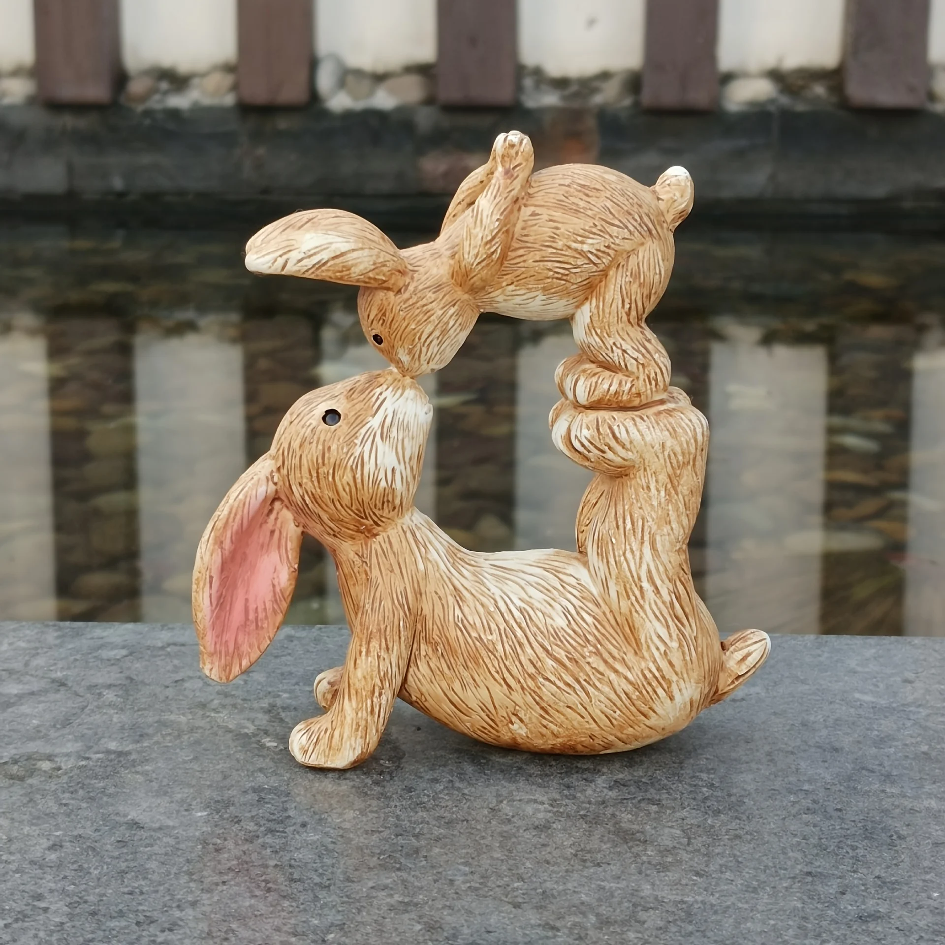Garden Resin Kissing Bunny Sta - đánh giá và giá Bonsai Garden Ideas